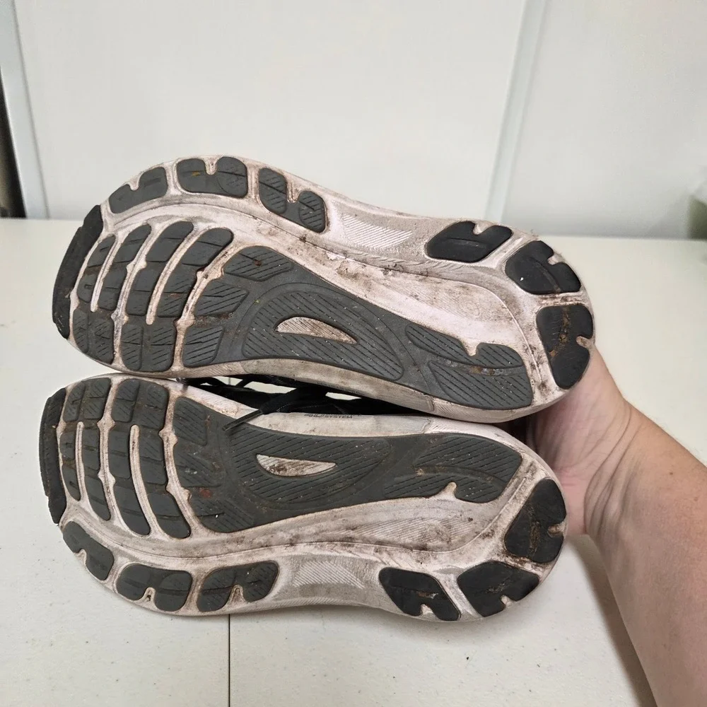 Asics brand model